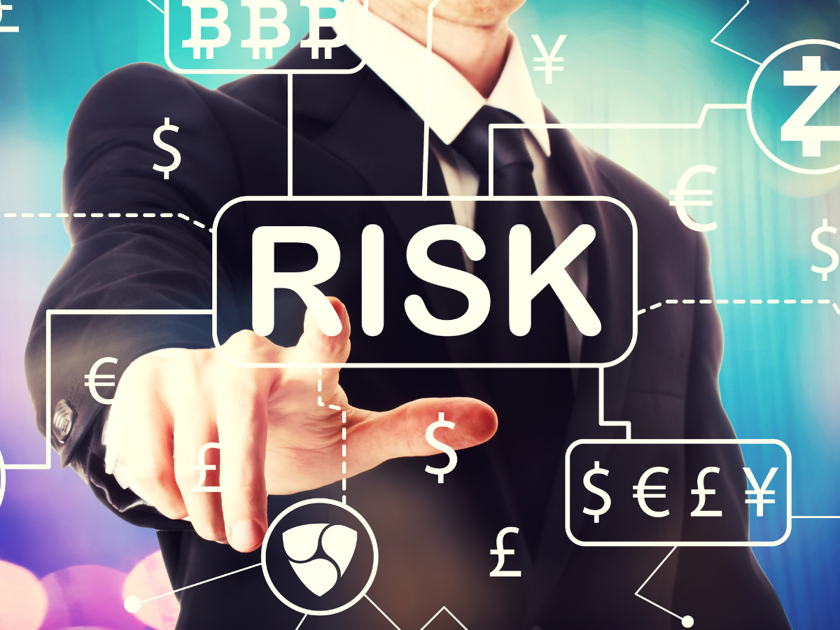 decentralized finance :The risks of an unregulated market